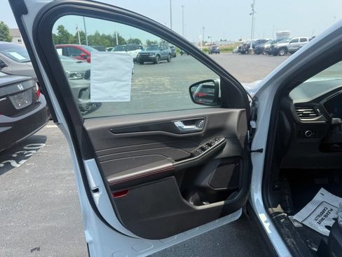 New 2026 Ford Escape ST-Line Select AWD/4WD image 13