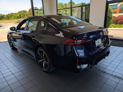 New 2027 BMW 550e xDrive AWD/4WD image 6