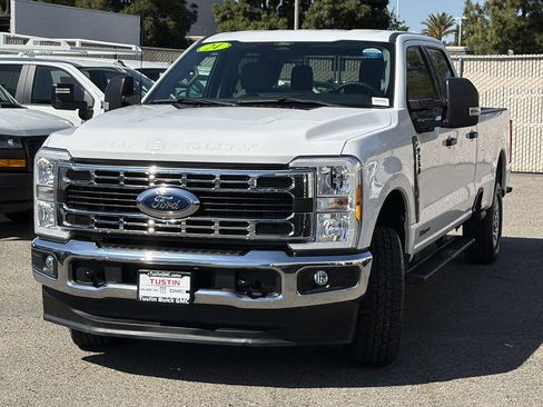 Used 2024 Ford F250 XLT AWD/4WD image 8