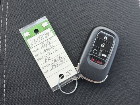Certified 2024 Honda Civic EX image 33