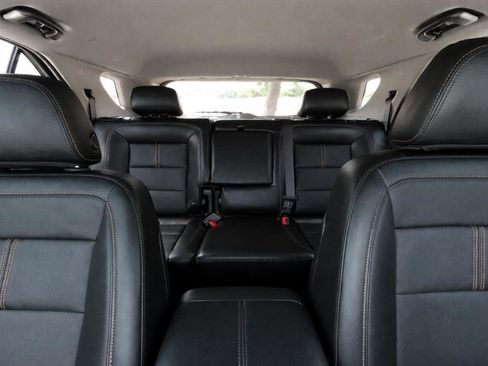 Used 2024 Chevrolet Equinox Premier w/ Redline Edition FWD image 18