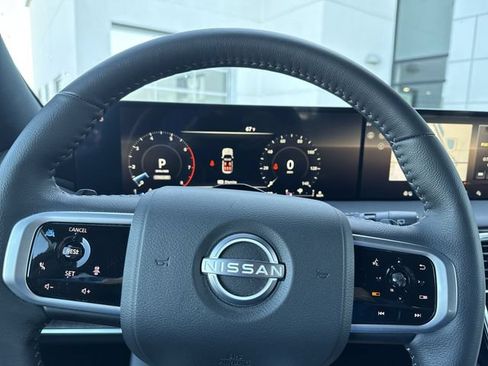 Used 2025 Nissan Armada Platinum AWD/4WD image 21