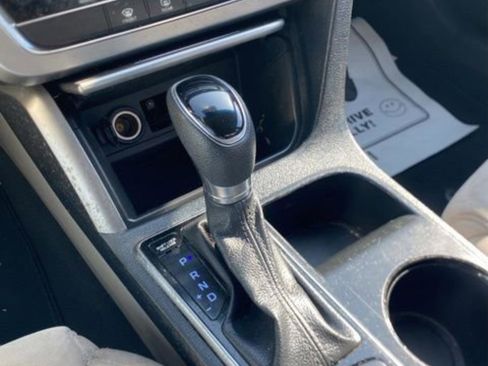 Used 2017 Hyundai Sonata SE image 20