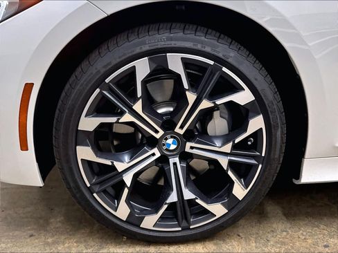 Used 2025 BMW 330i Sedan w/ Convenience Package RWD image 12