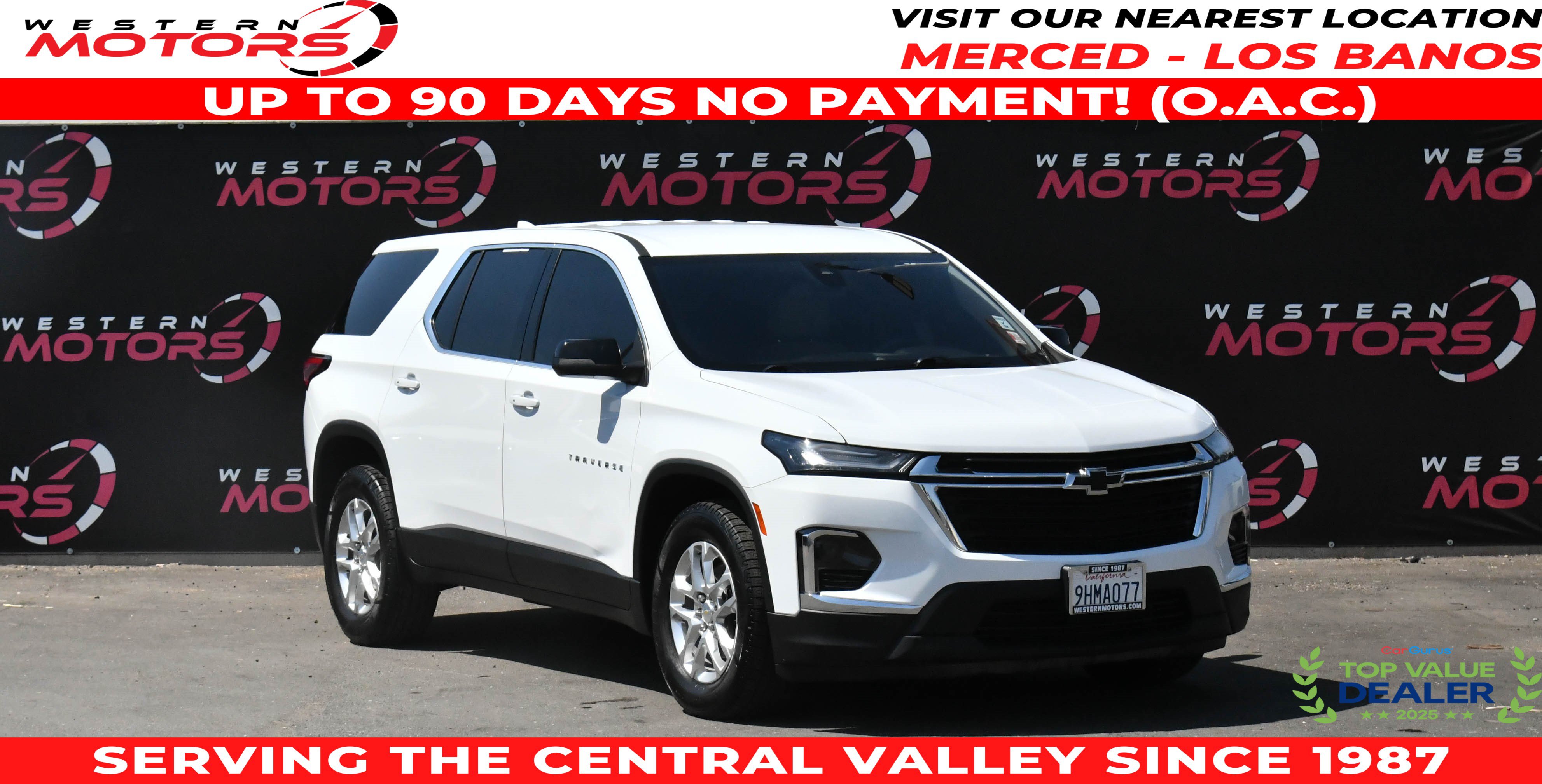 Used 2023 Chevrolet Traverse LS w/ LPO, Cargo Package FWD image 1