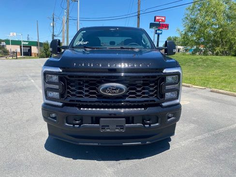 New 2026 Ford F250 XLT w/ XLT Premium Package AWD/4WD image 2