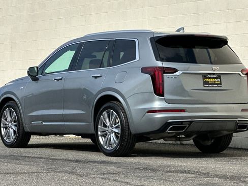 Certified 2024 Cadillac XT6 Premium Luxury image 6