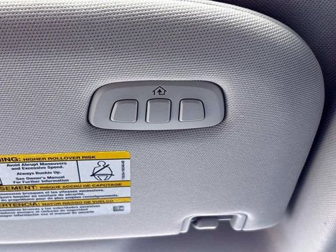 Used 2025 Ford Expedition Active AWD/4WD image 27