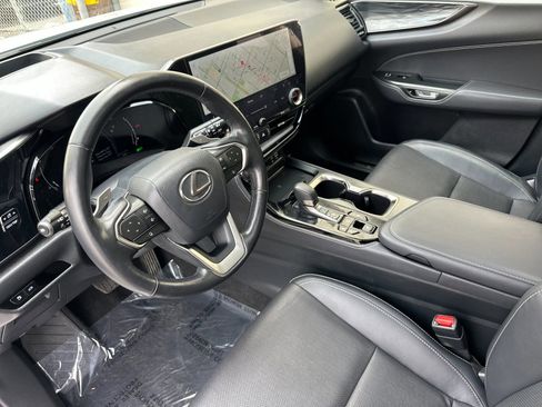 Used 2024 Lexus NX 350h AWD w/ Vision Package image 10