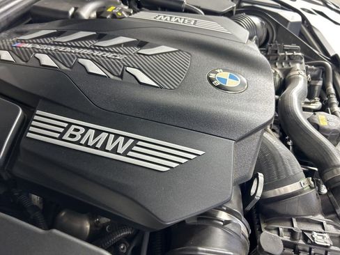 Used 2022 BMW M550i xDrive image 18