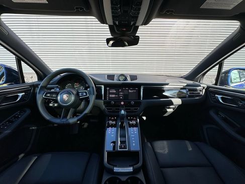 Used 2026 Porsche Macan AWD/4WD image 88