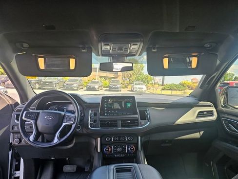 Used 2022 Chevrolet Tahoe Z71 w/ Luxury Package image 20