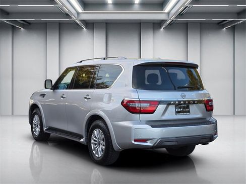Used 2023 Nissan Armada SV image 6