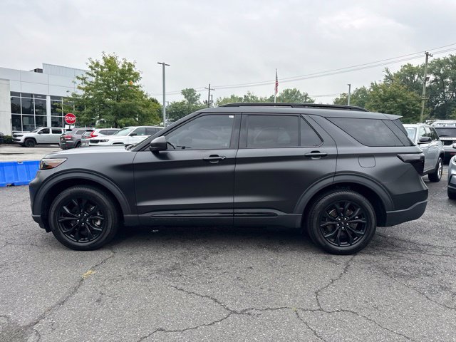 Used 2023 Ford Explorer XLT w/ Equipment Group 202A AWD/4WD image 21