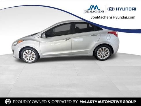 Used 2016 Hyundai Elantra GT FWD image 9