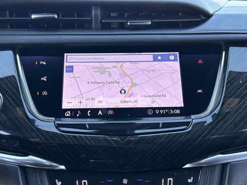 Used 2020 Cadillac XT6 Premium Luxury image 14