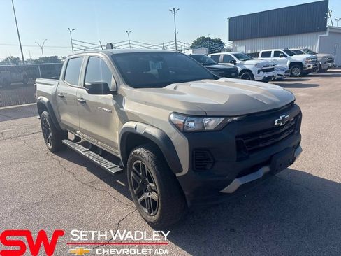 Used 2023 Chevrolet Colorado Trail Boss AWD/4WD image 20