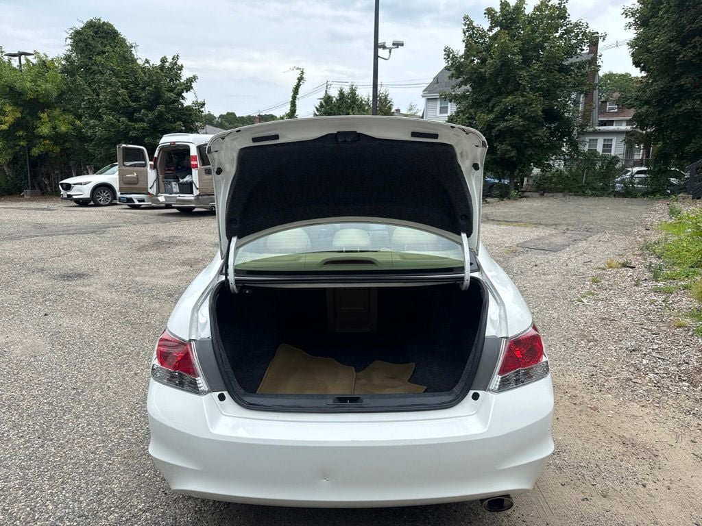 Used 2011 Honda Accord EX image 6
