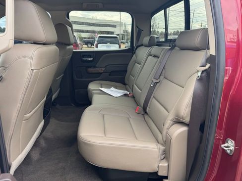 Used 2018 GMC Sierra 1500 SLT image 15