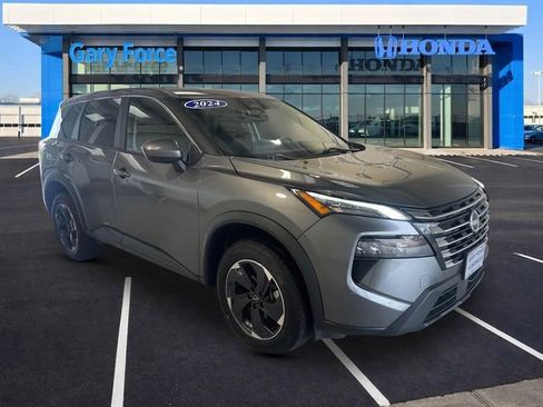 Used 2024 Nissan Rogue SV AWD/4WD image 1
