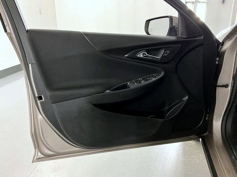 Used 2024 Chevrolet Malibu LT image 9