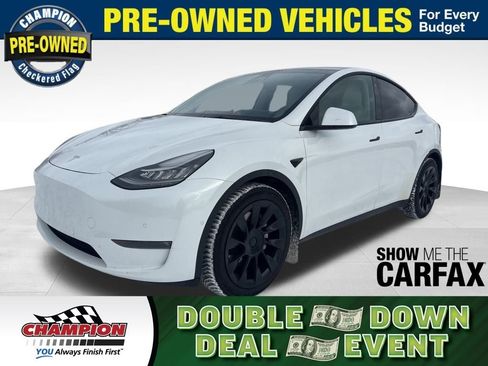 Used 2021 Tesla Model Y Long Range image 1