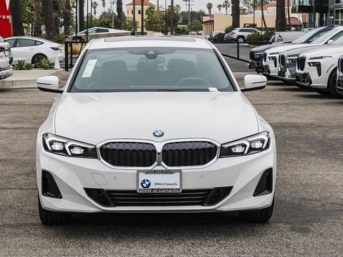 Used 2026 BMW 330i Sedan RWD image 2