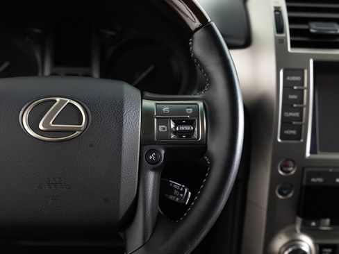 Used 2018 Lexus GX 460 Premium AWD/4WD image 36