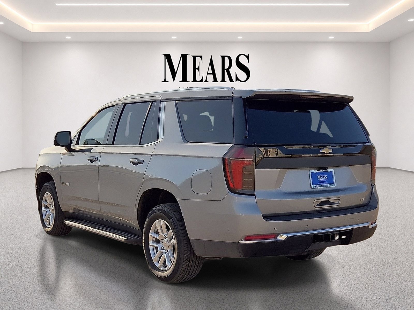 Used 2025 Chevrolet Tahoe LT AWD/4WD image 3