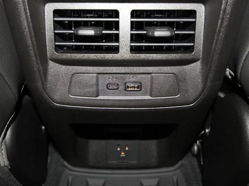 Used 2023 Chevrolet Colorado ZR2 w/ ZR2 Convenience Package III AWD/4WD image 28