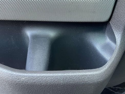 Used 2013 Ford F150 XLT w/ XLT Chrome Pkg image 28