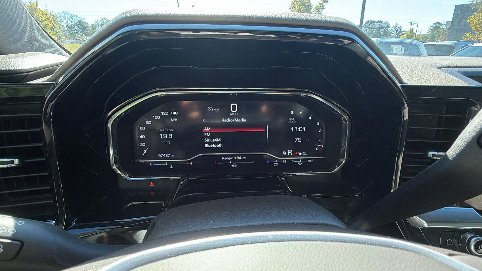 Used 2025 GMC Sierra 1500 SLT AWD/4WD image 29