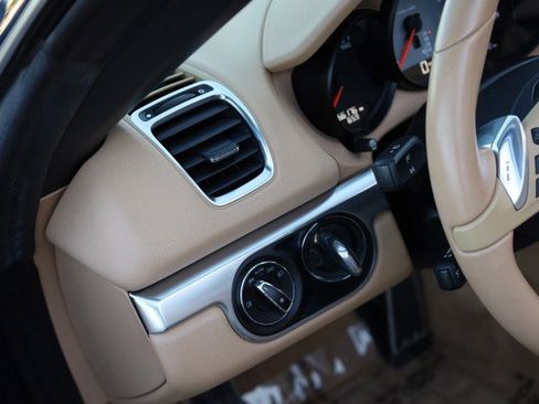 Used 2014 Porsche Boxster S image 27