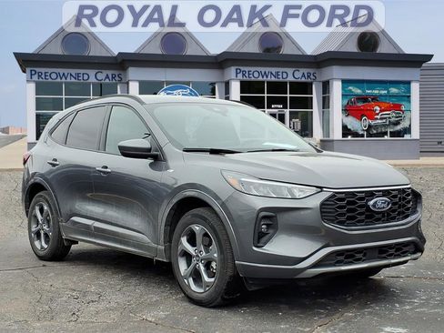 Used 2023 Ford Escape ST-Line Select image 1
