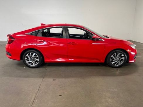 Used 2018 Honda Civic EX image 2