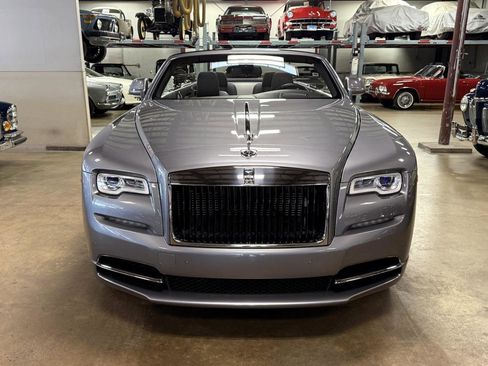 Used 2019 Rolls-Royce Dawn image 6