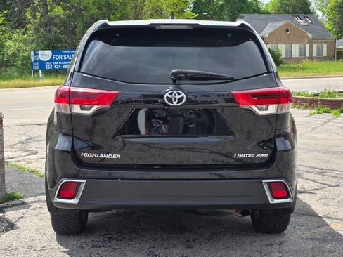 Used 2017 Toyota Highlander Limited AWD/4WD image 5