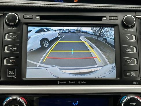 Used 2016 Toyota Highlander Limited Platinum image 25