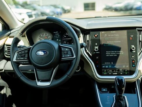 Certified 2025 Subaru Outback Premium image 6