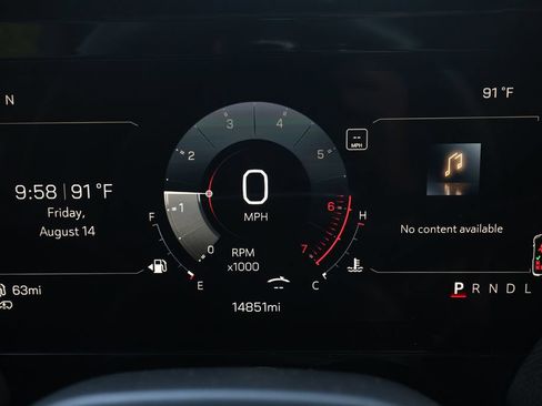 Used 2025 GMC Yukon XL Denali w/ Sun & Power Step Package RWD image 10