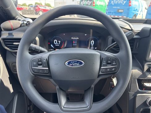 New 2025 Ford Explorer 4WD Police Interceptor image 7