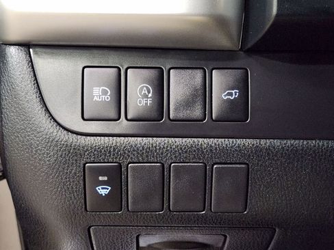 Used 2019 Toyota Highlander XLE image 40