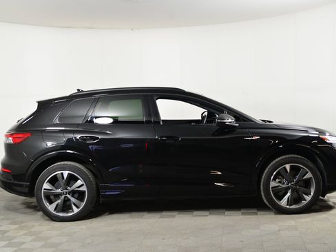 Certified 2024 Audi Q4 e-tron Prestige w/ Black Optic Package image 8