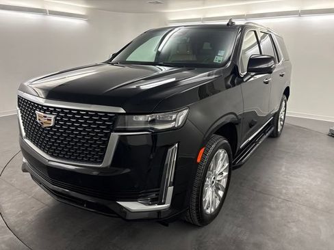 Used 2023 Cadillac Escalade Premium Luxury w/ LPO, Floor Liner Package AWD/4WD image 3