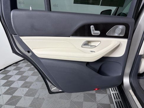 Used 2020 Mercedes-Benz GLS 450 4MATIC image 21