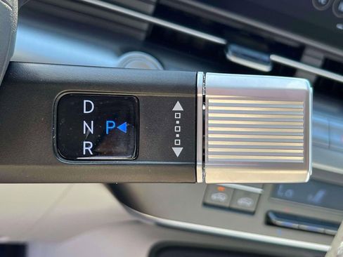 Used 2025 Hyundai Kona SEL AWD/4WD image 26