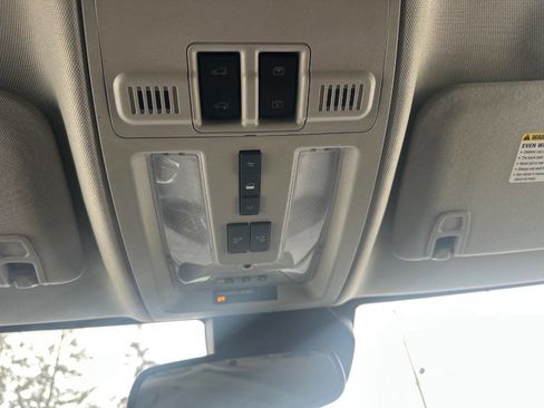 Used 2016 Cadillac SRX Luxury w/ Driver Awareness Package image 20