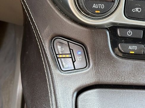 Used 2015 Chevrolet Tahoe LTZ image 35