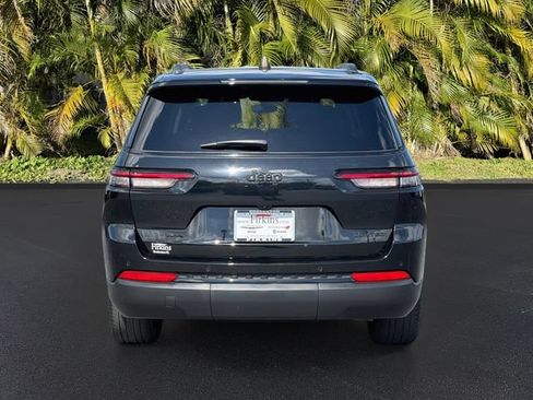 Used 2023 Jeep Grand Cherokee L Limited w/ Luxury Tech Group II AWD/4WD image 7