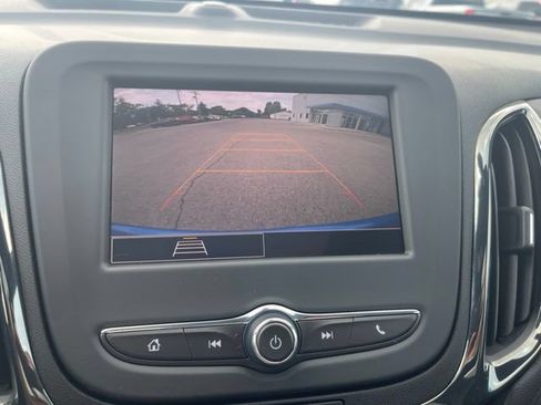 Used 2024 Chevrolet Equinox RS w/ LPO, Floor Liner Package FWD image 8